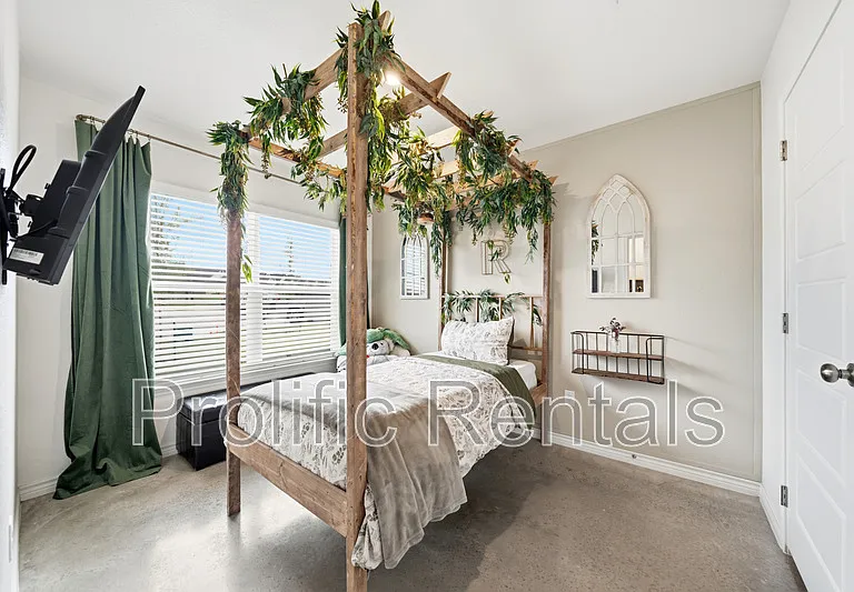 1247 Concord Dr #A — Photo 17