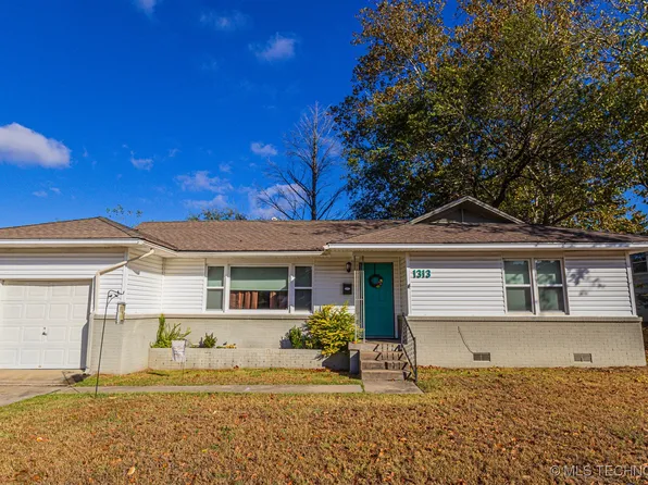 1313 Vieux Dr, McAlester, OK 74501