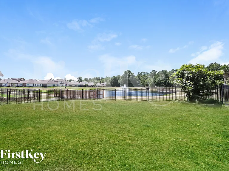 8015 N Tarrytown Crossing Dr — Photo 18