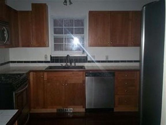 4th image of 12255 Country Oaks Trl