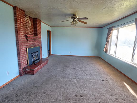 4th image of 612 NE Benton St