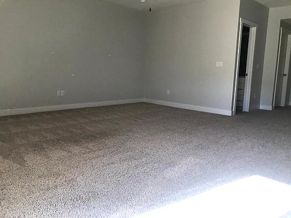 5th image of 4196 N Cresthaven Ln