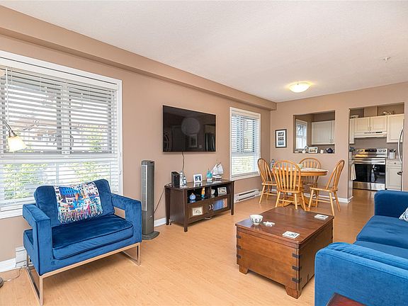 5th image of 1536 Hillside Ave #301