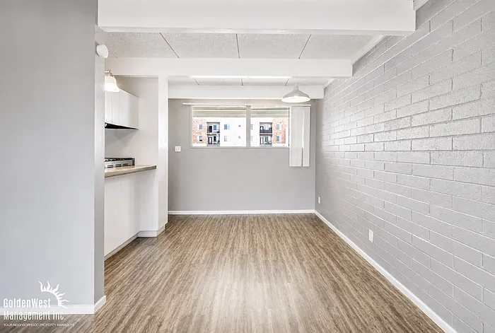 2 bed, 2.0 bath, 1000 sqft, $1,150 — Photo 4