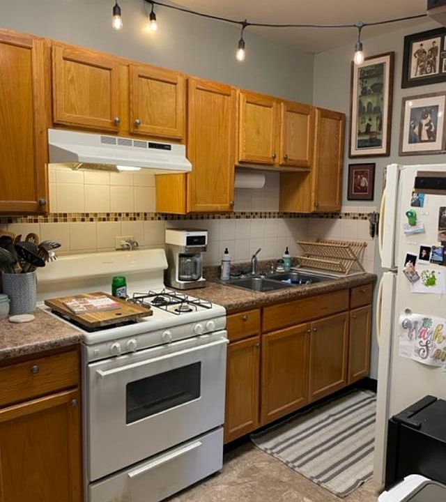 1st image of 5037 N Ashland Ave Unit 4