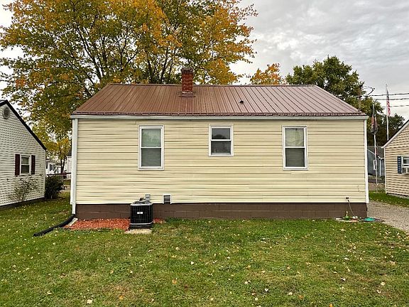2nd image of 970 Gilmore St