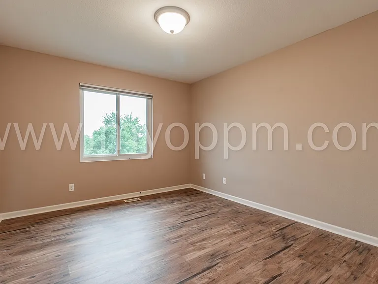 14452 Knudsen St — Photo 19