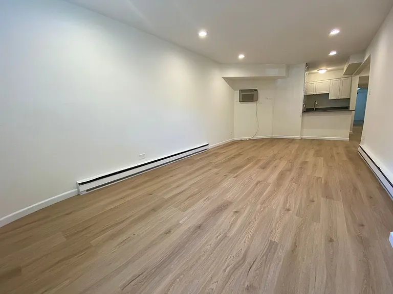 3454 N Elaine Pl #G — Photo 5