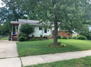 404 Branch Rd SE, Vienna, VA 22180