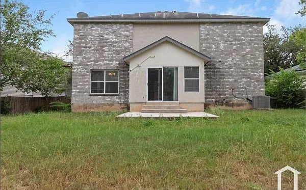 3 bed, 2190 sqft, $2,400 — Photo 3