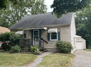 2009 Alpha St, Lansing, MI 48910
