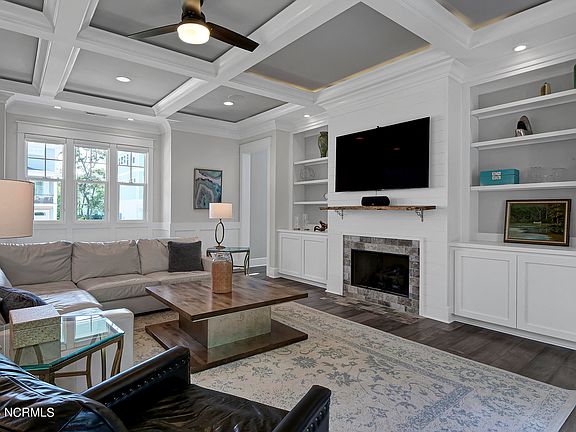 5th image of 7908 Breeze Way