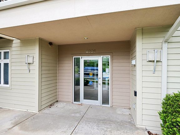 3rd image of 8206 Starr Grass Dr APT 207