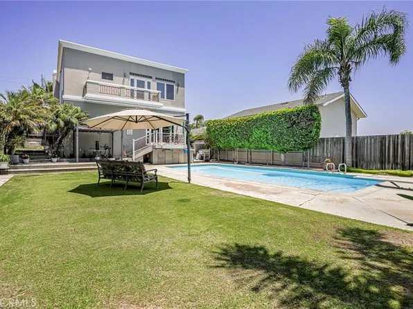 1440 8th St, Manhattan Beach, CA 90266