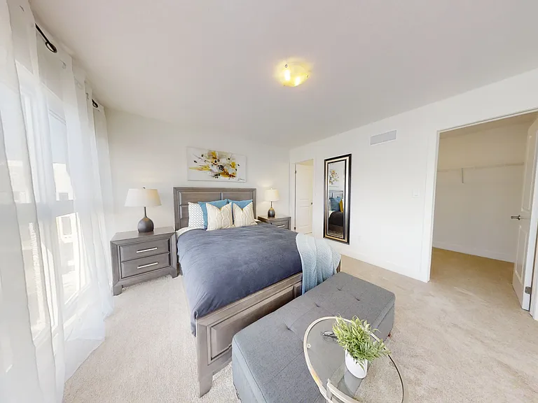 234 Edgevalley Rd #82 — Photo 23
