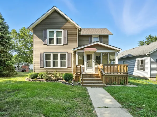 109 E Crawford St, Peotone, IL 60468