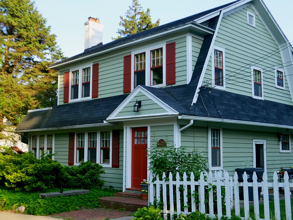 1st image of 129 Edgemoor Ave