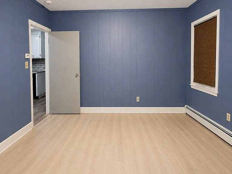 23 Grover St #2 — Photo 4