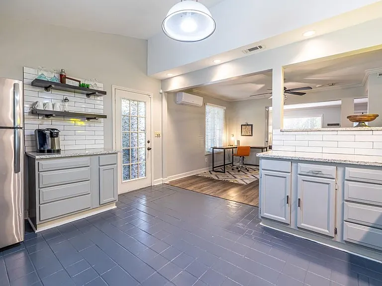 1570 Spring Ln NW #A — Photo 16