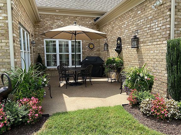 5th image of 1021 Belva Ct