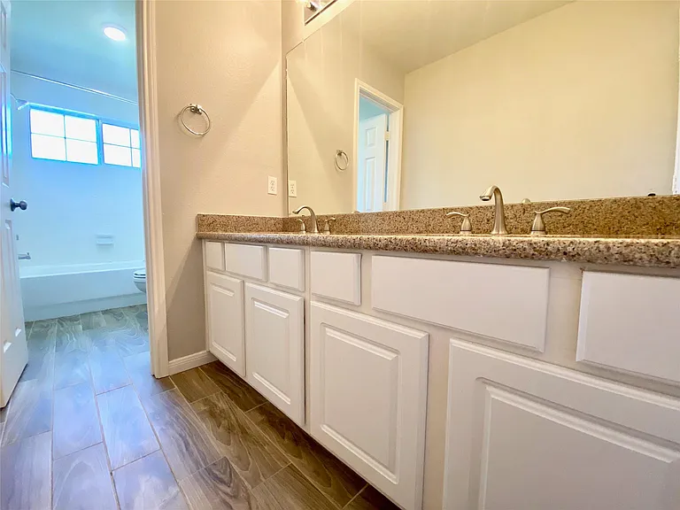 6315 Holly Canyon Ct — Photo 40
