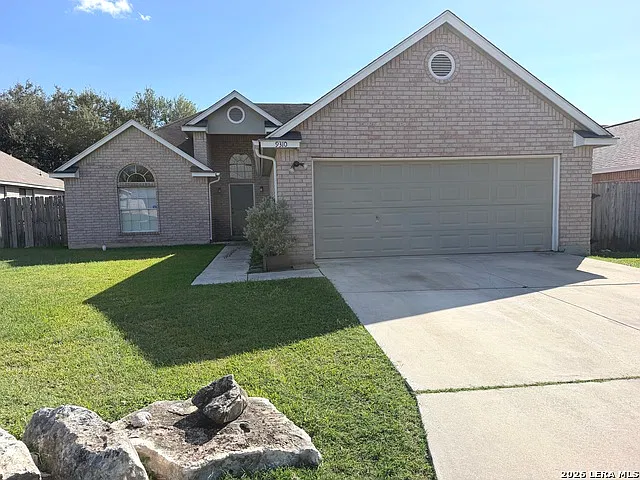 3 bed, 2.0 bath, 1628 sqft, $1,775 — Photo 1