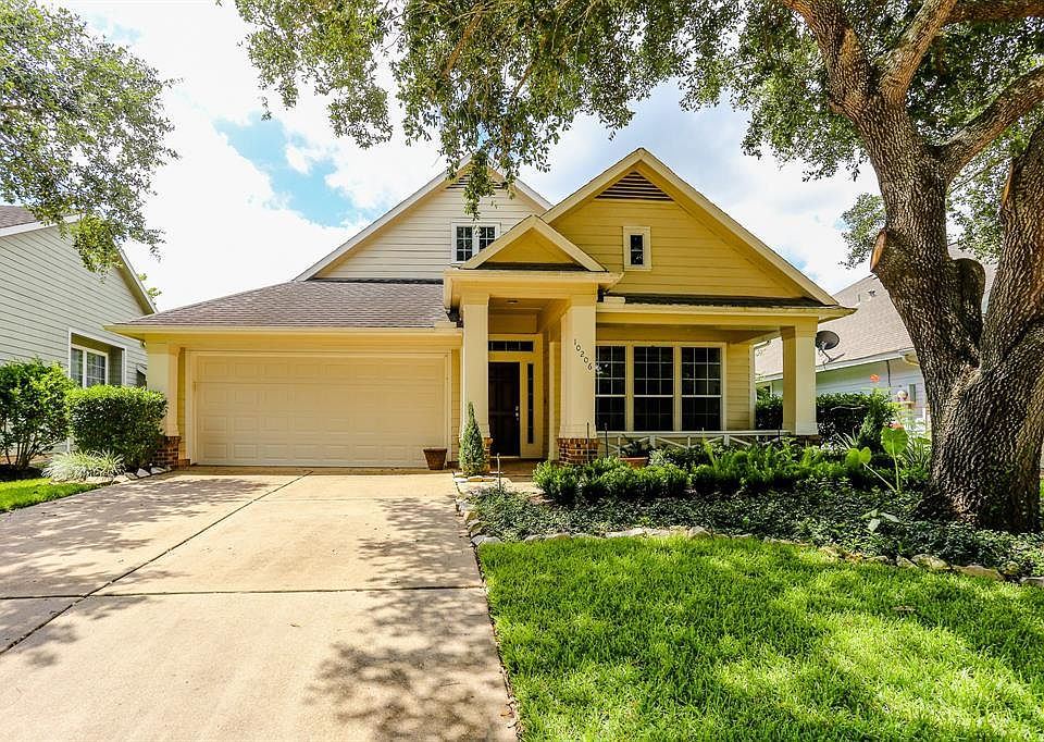 1st image of 10206 Cherry Laurel Ln