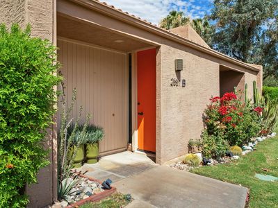 2557 N Whitewater Dr #B, Palm Springs, CA, 92262