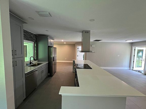 5th image of 1056 Darby Dr NW