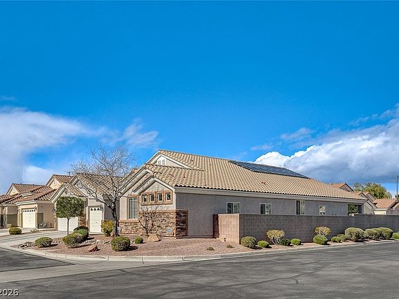 4th image of 2096 Dakota Lodge Ave