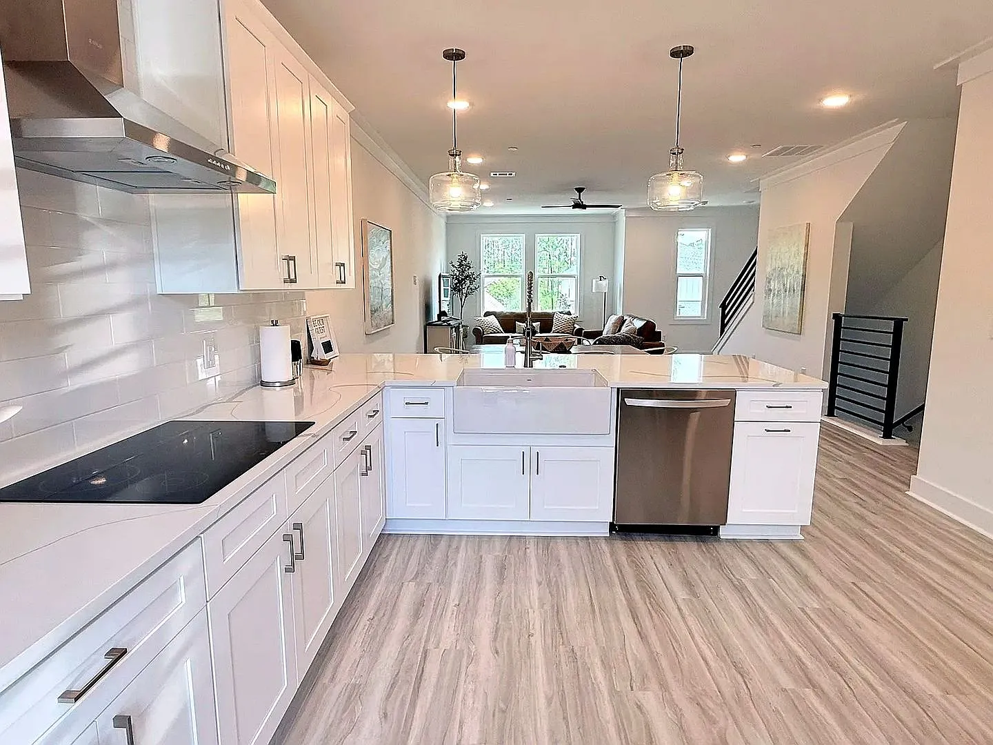 Stunning 4BR/3.5BA New-Construction Townhome in 30 North at Eden Park — Photo 2