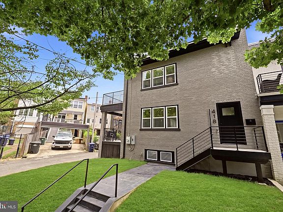 4th image of 418 Allison St NW
