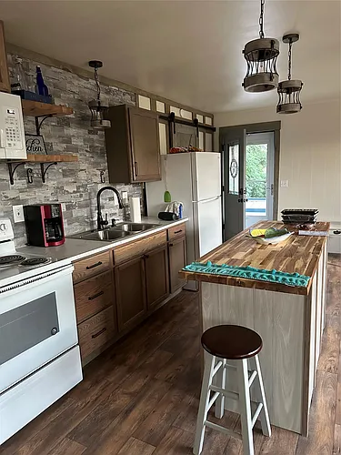 161A Alexander Dr #9 Photo 1