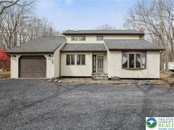 3638 Bristol Cir W, East Stroudsburg, PA 18302