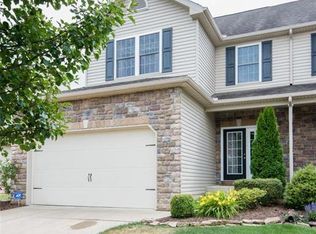 7682 Racite Rd, Macungie, PA 18062