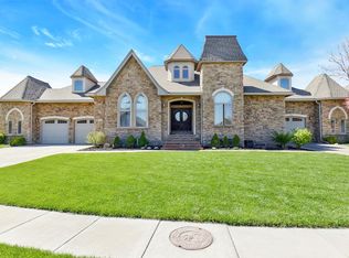 2319 N Rough Creek Rd, Derby, KS 67037