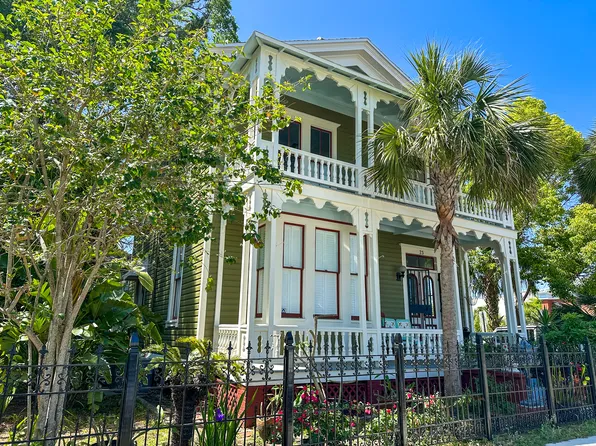 23 S 5th St #1, Fernandina Beach, FL 32034