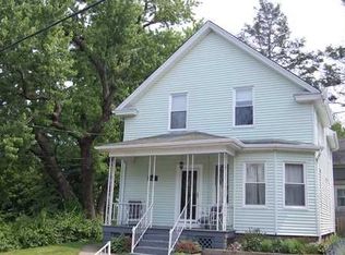 16 Rhodes St, Pawtucket, RI 02860