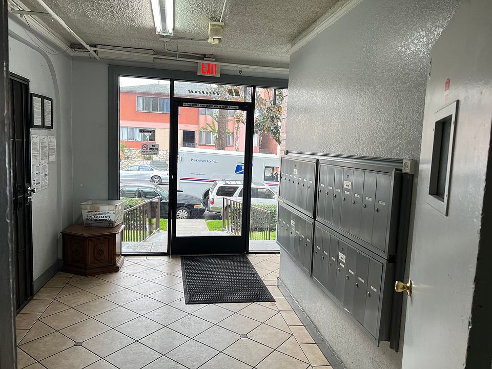 1st image of 439 S Catalina St #G403
