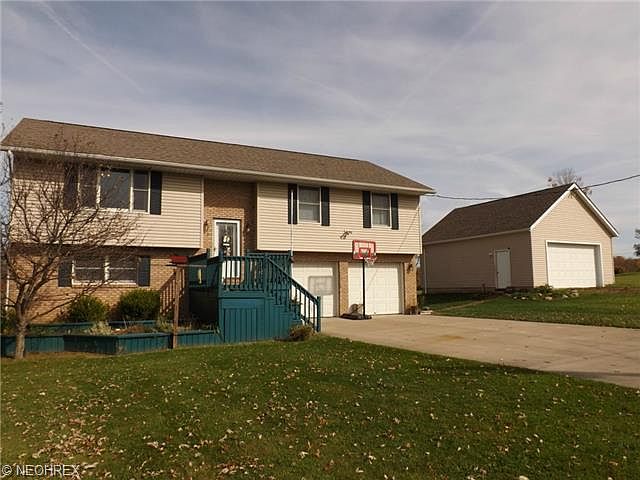 1st image of 2221 Allium Pl