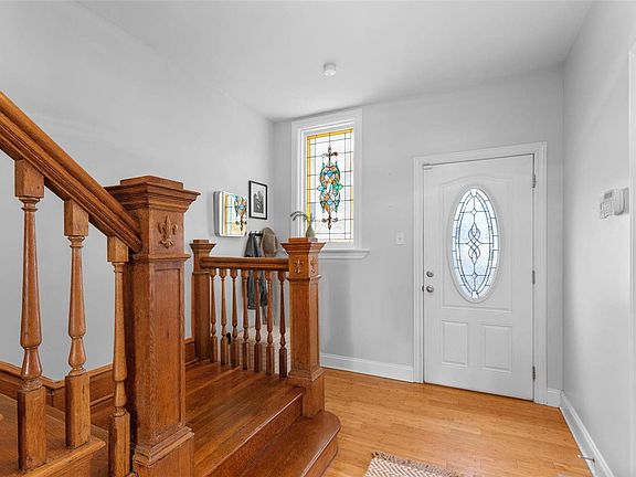 3rd image of 6734 Marmaduke Ave