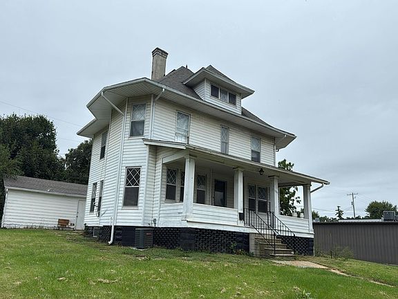 3rd image of 1201 State St
