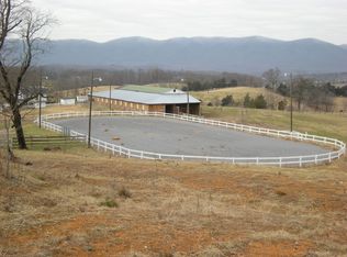 5222 Blacksburg Rd, Troutville, VA 24175