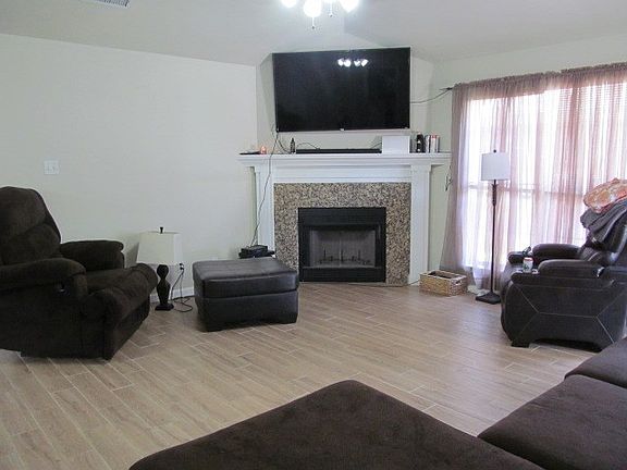 2nd image of 4222 Green Meadow Dr