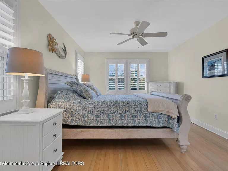 303 B St — Photo 28