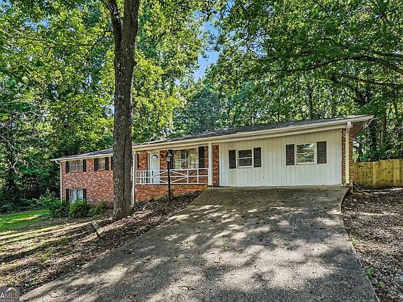 4th image of 3429 Rocky Creek Dr