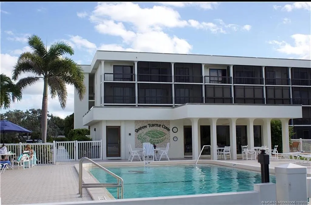 2 bed, 2.0 bath, 1204 sqft, $4,500 — Photo 1