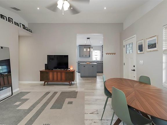 5th image of 607 Park Blvd