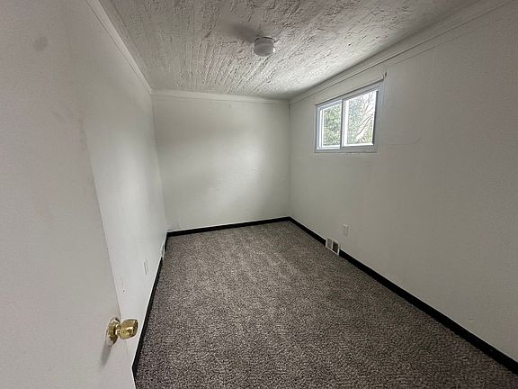 4th image of 15307 Holmes Ave #3B-1BA-1317SQFT