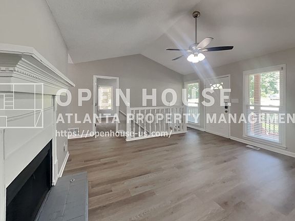 3rd image of 66 Freestone Ln